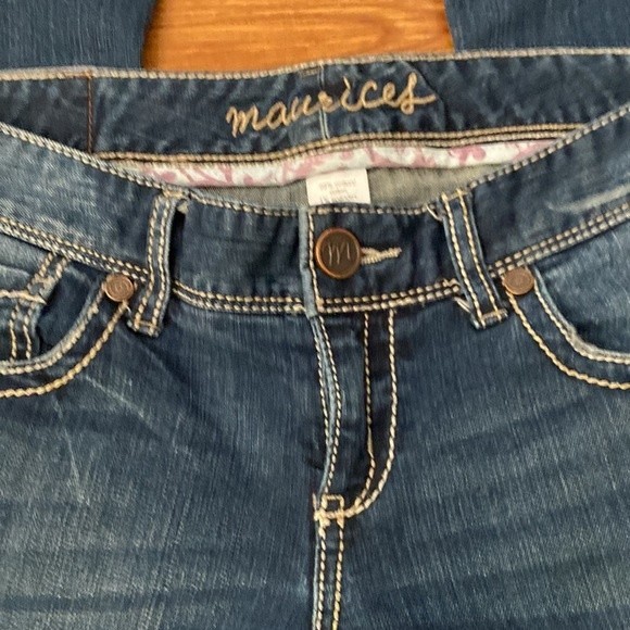 Maurice's jeans Straight Leg factory fading light distressing size 3/4 Long - Picture 15 of 16